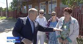 Депутат Госдумы призвал отремонтировать дороги в райцентре под Саратовом до 1 сентября